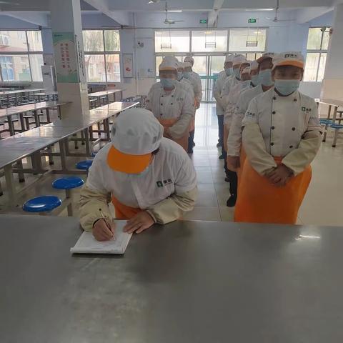 理合中学餐厅食品安全培训大会