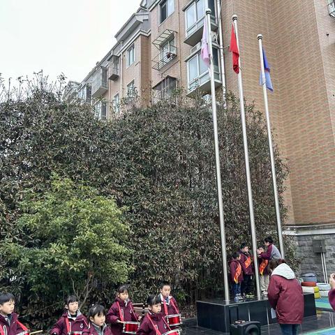 香港成才国际幼儿园小三班第三周活动回顾与计划