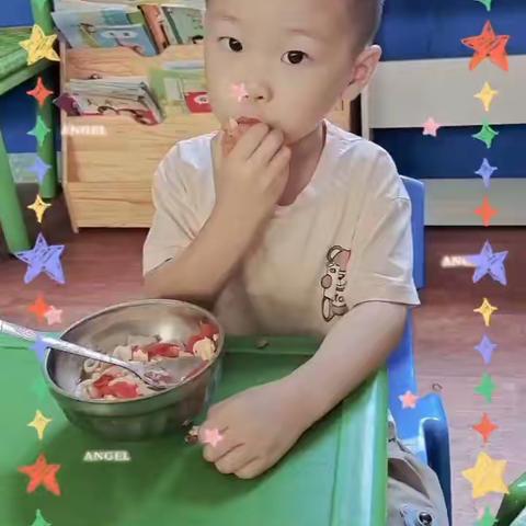 中心幼儿园小班宝贝快乐的一周