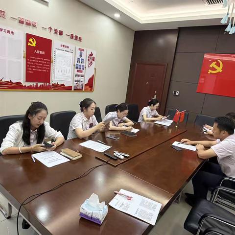 整治拒收人民币 守护法定货币——新疆银行高新区综管行宣传活动