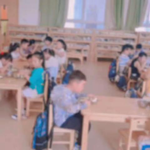 幼儿园的快乐生活