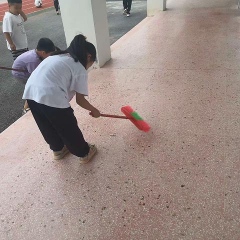 【启悦共育·每周家信】每天进步一点点——写给东环小学一（18）班家长的一封信