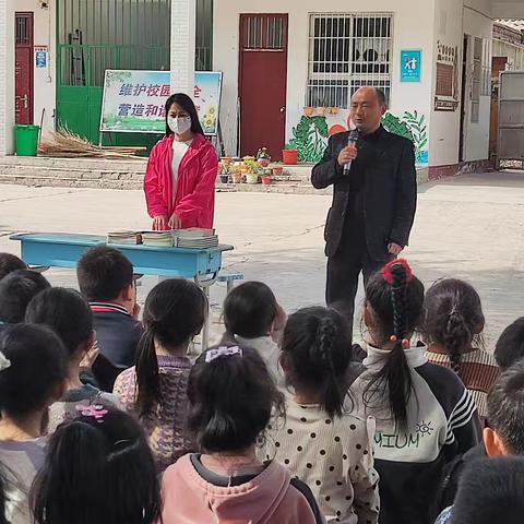 九牛站小学月考表彰会