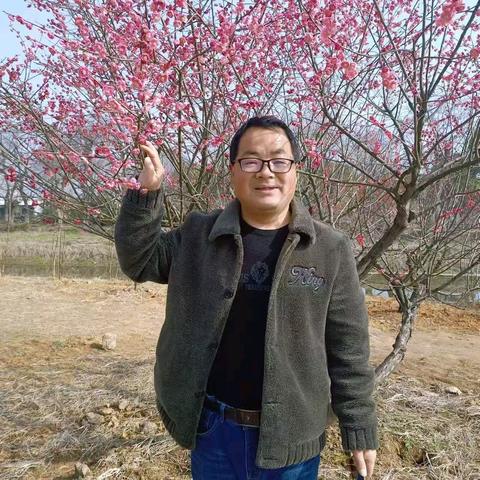 撷一抹诗意 寻一路花开 ——实验中学苦竹校区优秀教师教育故事分享 （第二期 2 ）