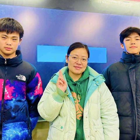 撷一抹诗意 寻一路花开 ——实验中学苦竹校区优秀教师教育故事分享 （第二期 3 ）