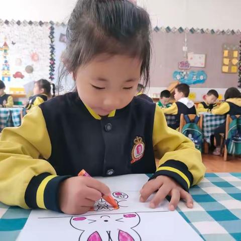 🌸城南幼儿园🌸芽芽五班👉🏻李蔓晞👧🏻