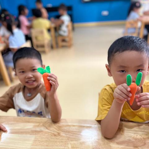 经开区示范幼儿园（福锦园区）大二班第三周精彩瞬间