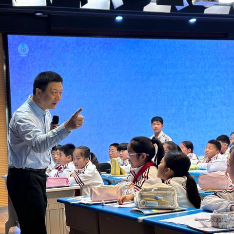 小研究    真课堂    共成长 ‍——漯河市实验小学贲友林名师工作室暨教育集团联合教研活动