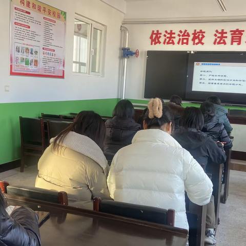 学科培训促成长，学习提升正当时——示范中学道德与法治学科教师培训