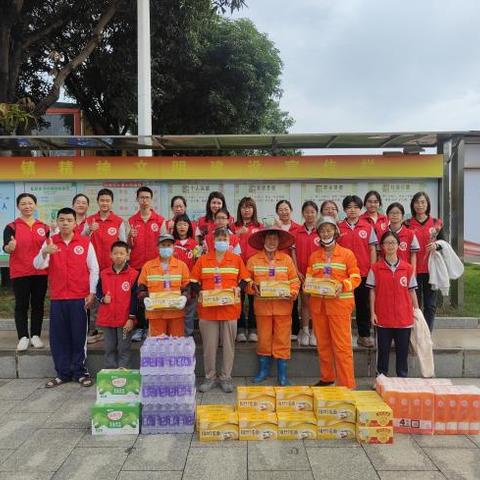 爱的守护 ----致城市美容师