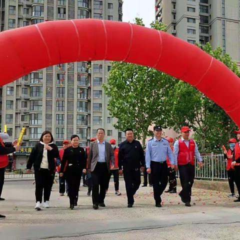 欢天喜地庆五一  同心共建暖家园