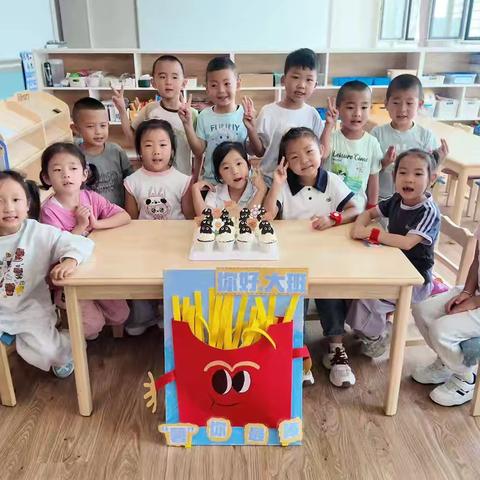 太仆寺旗第二幼儿园大二班九月总结