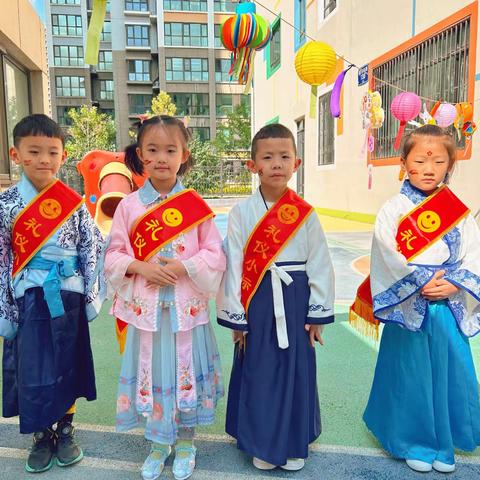 “月光所至·皆为华夏”——七里河区宜和馨园幼儿园庆双节亲子游园会