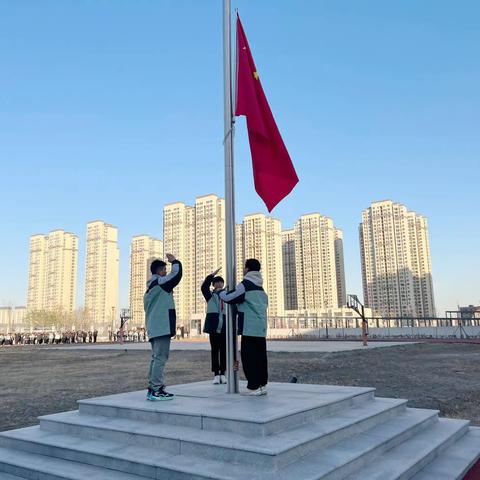 快乐童年享运动 趣味无限绽芳华 ——育才小学举办趣味运动会