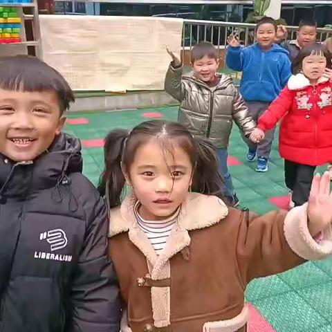 幼儿园的快乐生活——蔡家河教育幼儿园一周回顾