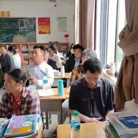 家校携手，共创未来——余江区第四中学家长会