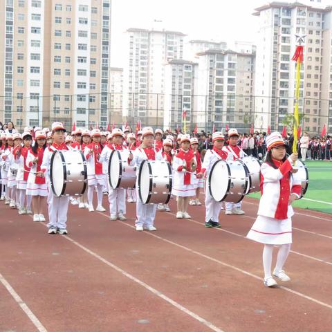 【趣味童年，健康成长】 兴义市洒金小学第三届小学生冬季趣味体育运动会隆重举行