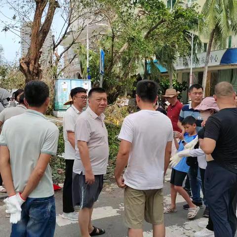 党员下沉显担当 灾后重建暖民心——三亚市第二中学党员投身社区重建纪实