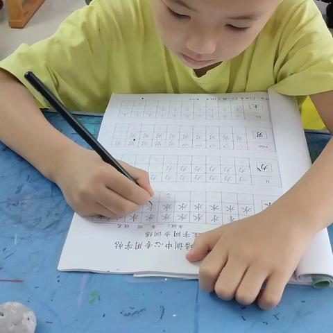 星梦缘暑假写字班（第一教室）课堂习作剪影 2025.7.22
