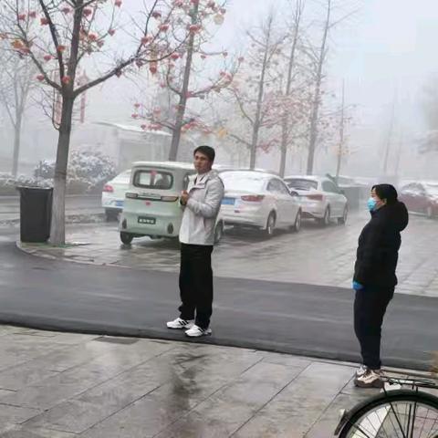 烟草局开展环境卫生整治活动