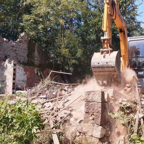 推进危房改造,建设美丽新村