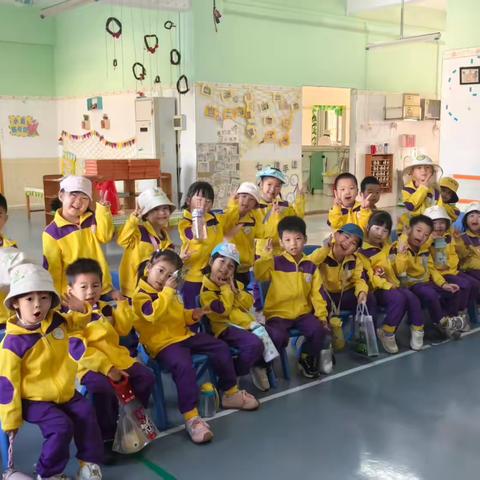 小一班一周精彩回顾｜春风十里，童趣满溢