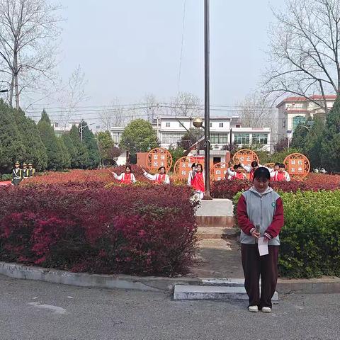 缅怀先烈志，共筑红色梦——张庄中学第八周升旗仪式
