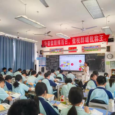 教学指导促成长 ———记临高工作坊特邀骨干教师王世芬老师赴博文学校指导海师实习教师