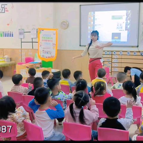 小班，十月份的美好时光。