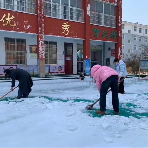 【德育】  净校园·迎开学 ——陈化店镇东明义小学开学打扫卫生纪实