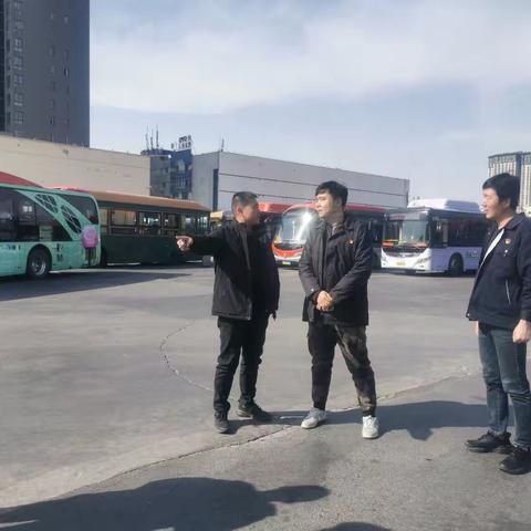🚌 开学季！公交二、五分公司联合开通“直达专线”助力学子轻松返校 ✨