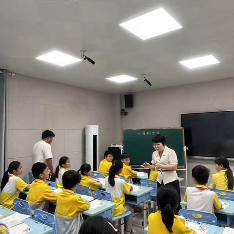 坚持“习”行，向“质”前行——澄迈县石浮中心学校语文习课堂教研活动简讯