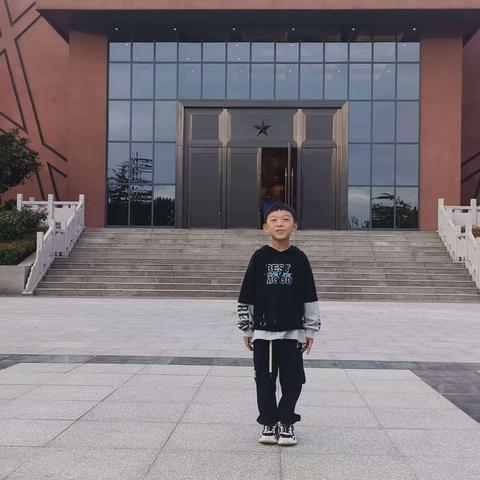 我与祖国共成长——油田四小二年级（10）班张晨阳“迎中秋，庆国庆”游记