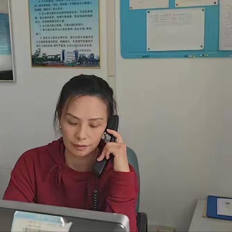 春意盎然迎佳节，党政温暖慰银发  ——密云区职业学校组织退休职工慰问活动