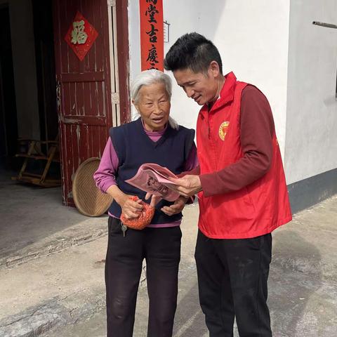 车溪乡坝脑村开展“低碳生活，绿色生活”环保志愿宣传活动