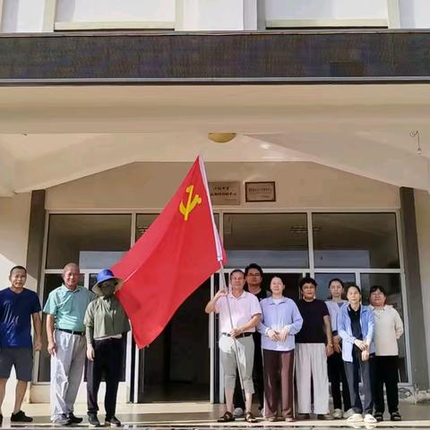 临高县疾控中心开展 “周末清积水 党旗护安康” 周末爱国卫生运动及防蚊灭蚊行动