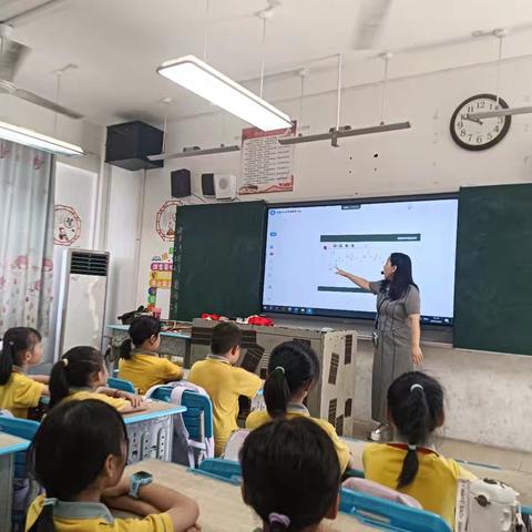 智慧平台在中小学音乐课堂中的实践与价值—记五小音乐组智慧平台教研活动