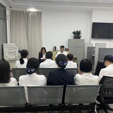 “筑梦工行，聚爱前行” 长沙井湾子支行客服经理关爱日活动