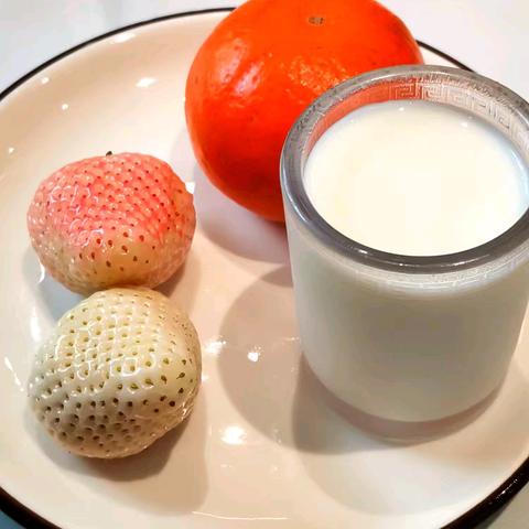 奶油草莓的诱人魅力