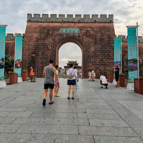 徽州古城﻿一日时光里的古韵流转