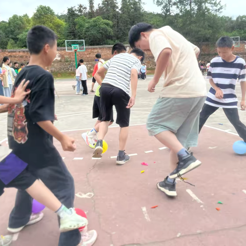 心灵相约 遇见美好——中路铺中学心理健康游园会