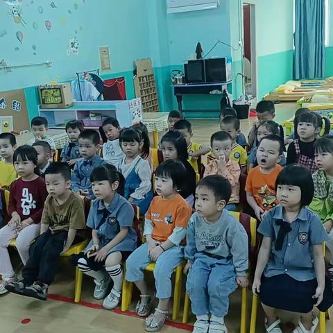 苗苗班第十一周幼儿园生活点滴