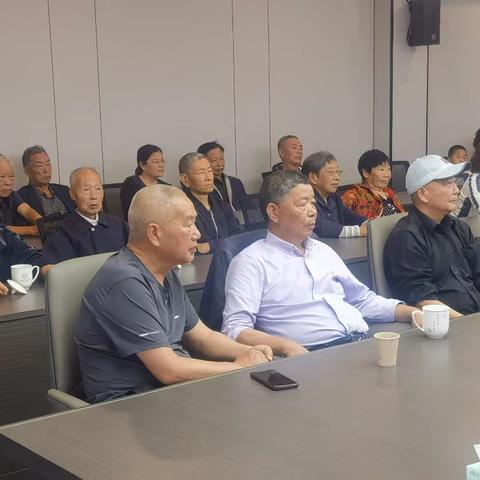 赓续相传启新程 银龄聚力谱华章——湖滨小学退教分会换届选举圆满举行