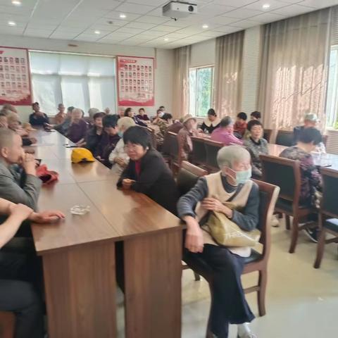 端午千年韵 银龄映初心 ——湖滨小学退教分会举办端午文化传承活动