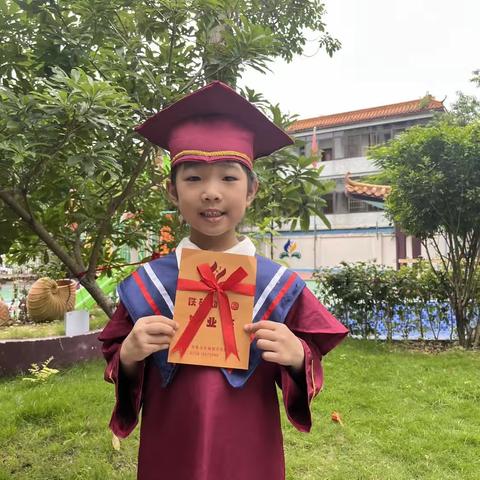 【毕业季】🎓 定格美好的童年——周凤宜个人成长记录篇