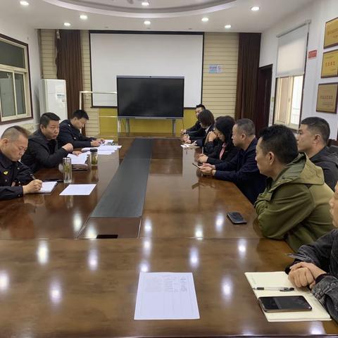 雁塔区交通运输局举行汽修企业省环督、省帮扶督办问题整改落实情况回头看推进会