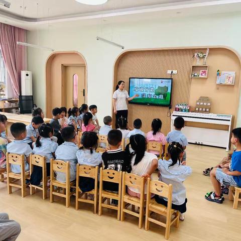 秦都奥园枫丹名郡幼儿园垃圾分类主题活动 《垃圾分类从“光盘行动”开始，食知，食育，食礼。》