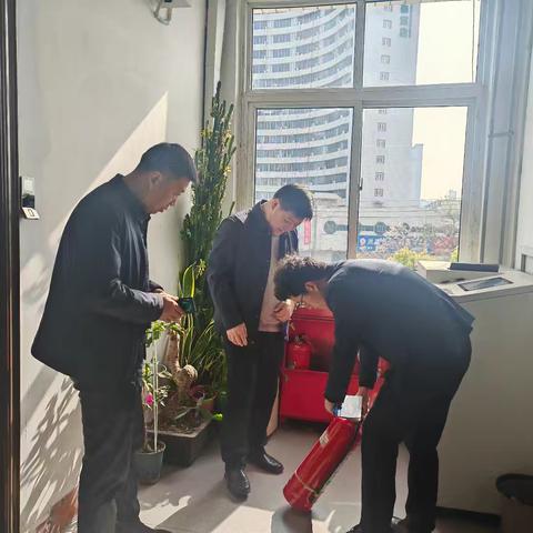 机关事务中心﻿开展消防安全检查工作