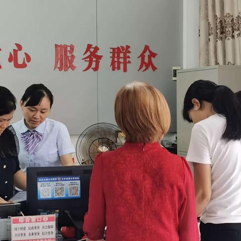 大埔农商银行青溪支行开展“反假货币，人人有责”宣传活动