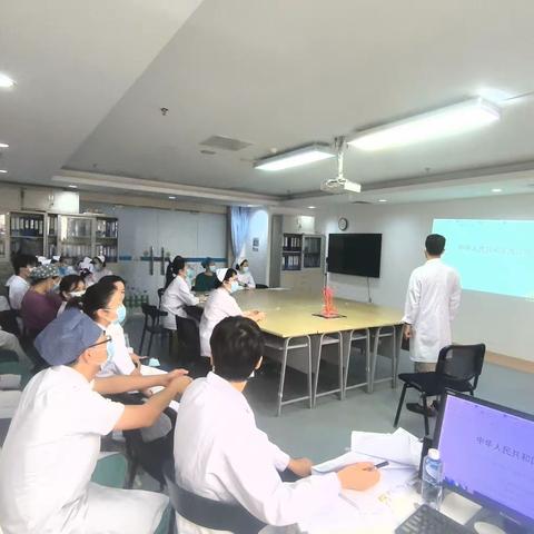 神经内科党支部召开党员大会深化党风廉政教育暨上党纪学习教育党课